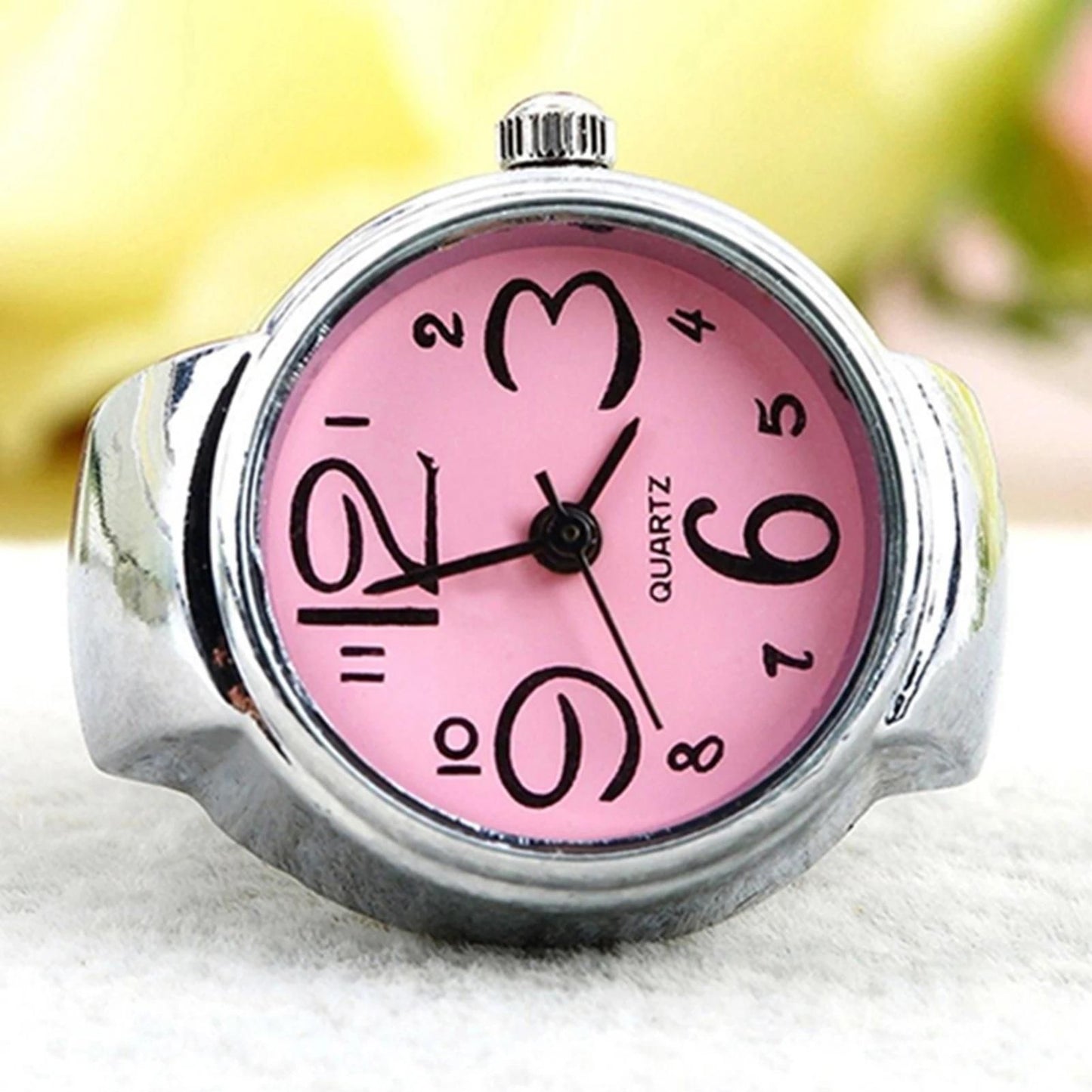 Elegant Quartz Ring Watch – A Timeless Statement on Your Finger