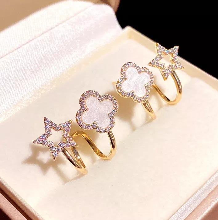 Korean Fashion Four-Leaf Clover Earrings – A Symbol of Luck & Elegance